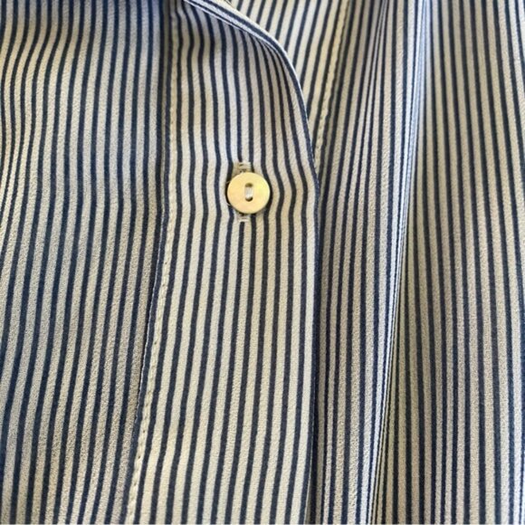 H&M Sheer Blue Striped Sleeveless Button Down Tank - Picture 4 of 5